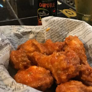 Chipotle pub style chicken wings